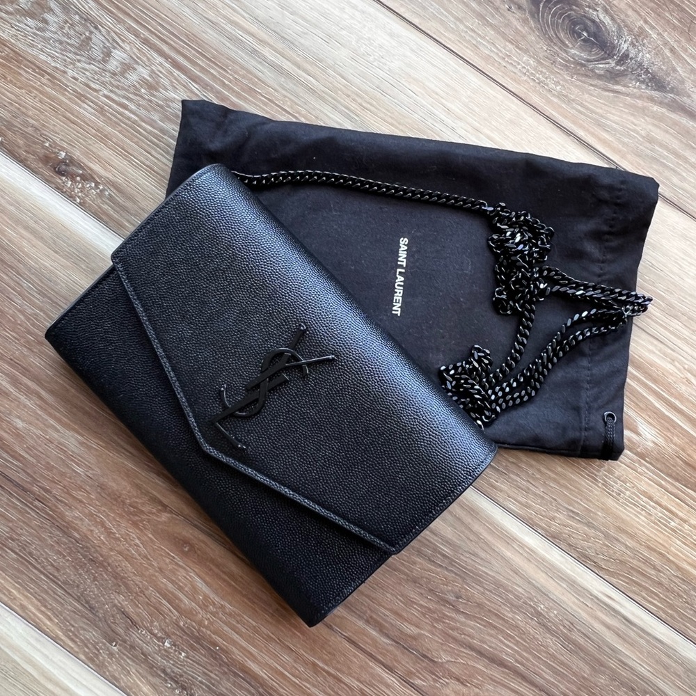 YSL FLAP CHAIN (338Y)WITH REMOY
GRAIN DE POUDRE ROYAL